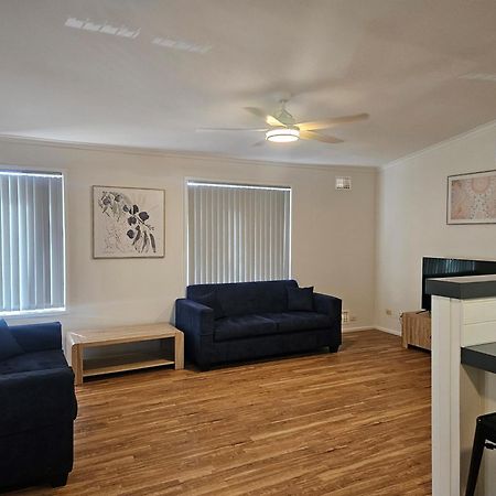 Central Caravan Park Перт Экстерьер фото