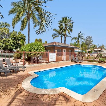 Central Caravan Park Перт Экстерьер фото