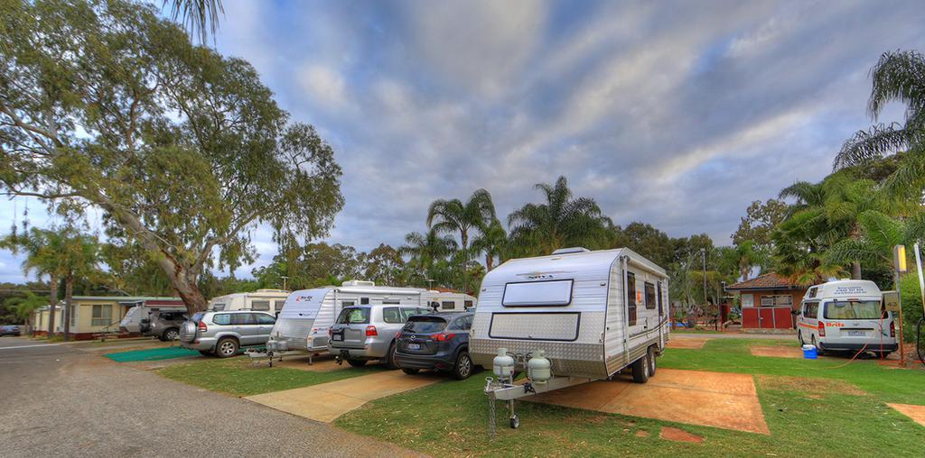 Central Caravan Park Перт Экстерьер фото