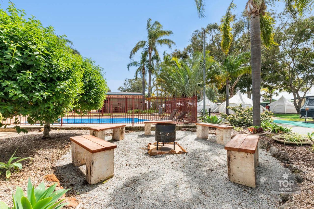 Central Caravan Park Перт Экстерьер фото